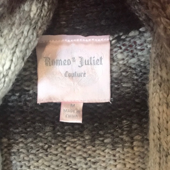 Romeo & Juliet couture vest - Picture 4 of 8